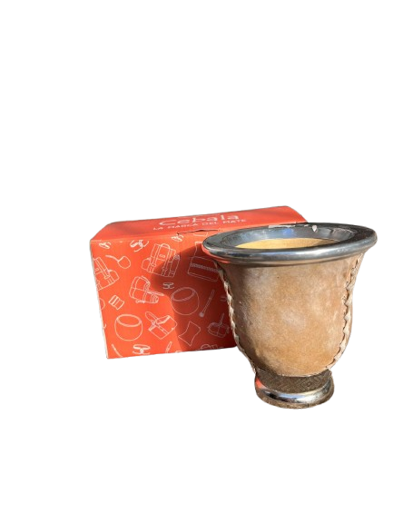 Mate de calabaza forrado con virola