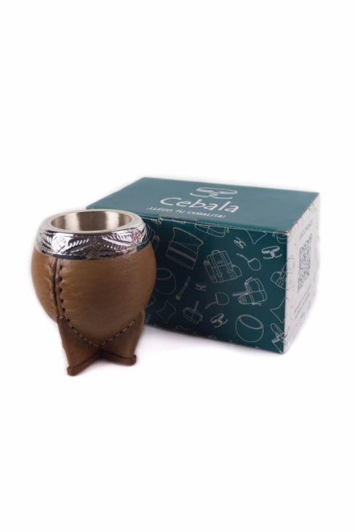 Mate de plata y oro forrado en cuero
