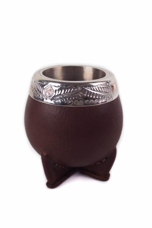 Mate de plata y oro forrado en cuero